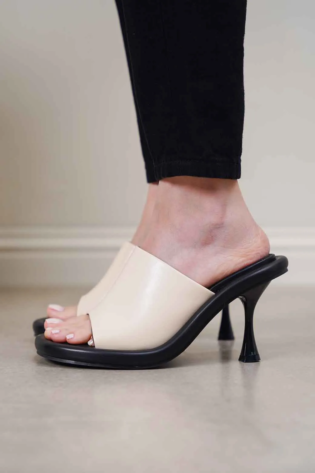 BUMPER HEELED SLIDE