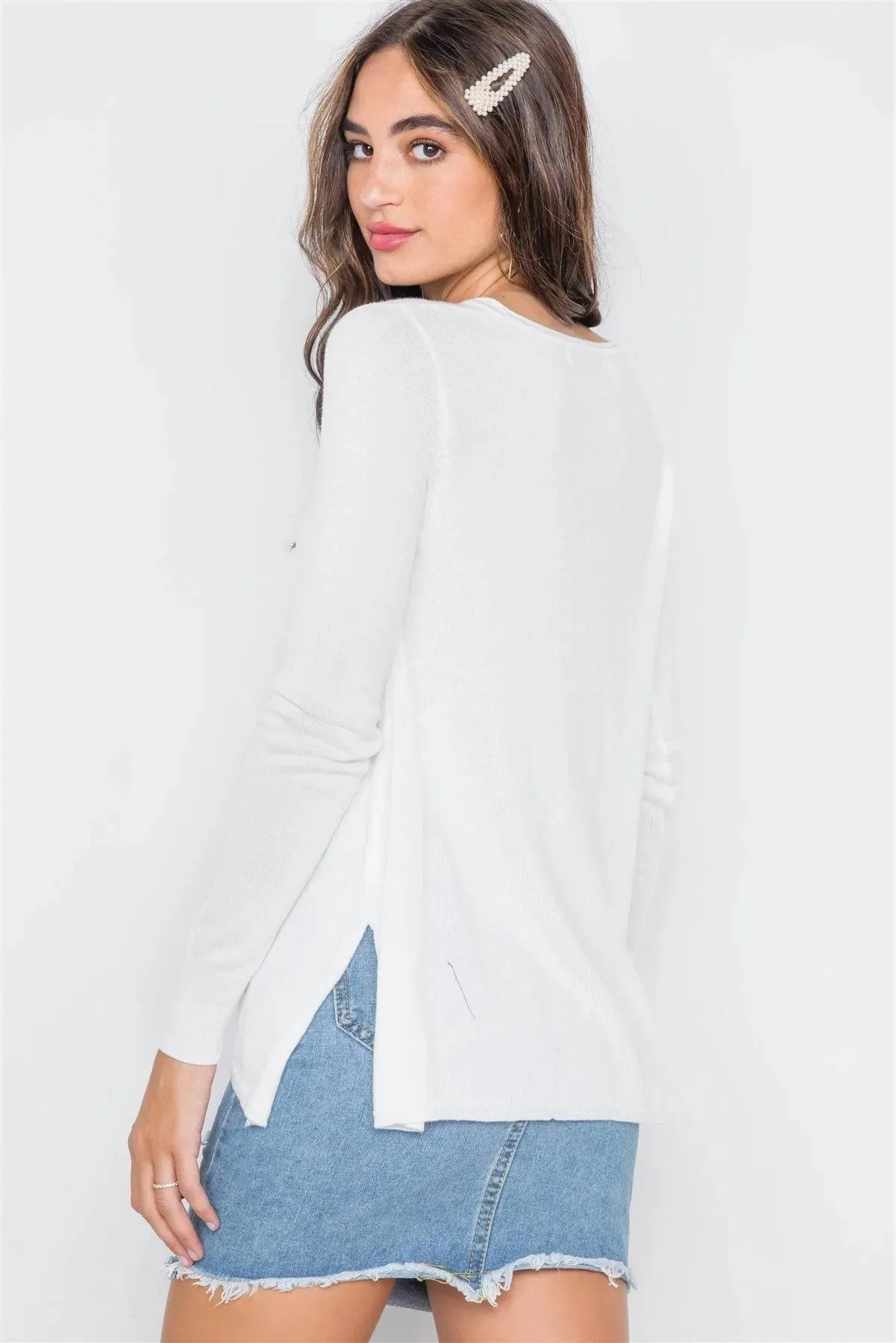 Ivory Knit Casual V-Neck Solid Sweater