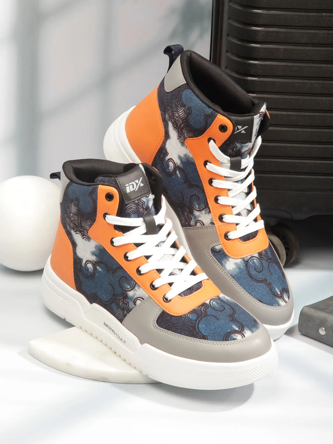 Men's Blue Graphic Print  Sneakers IX6018