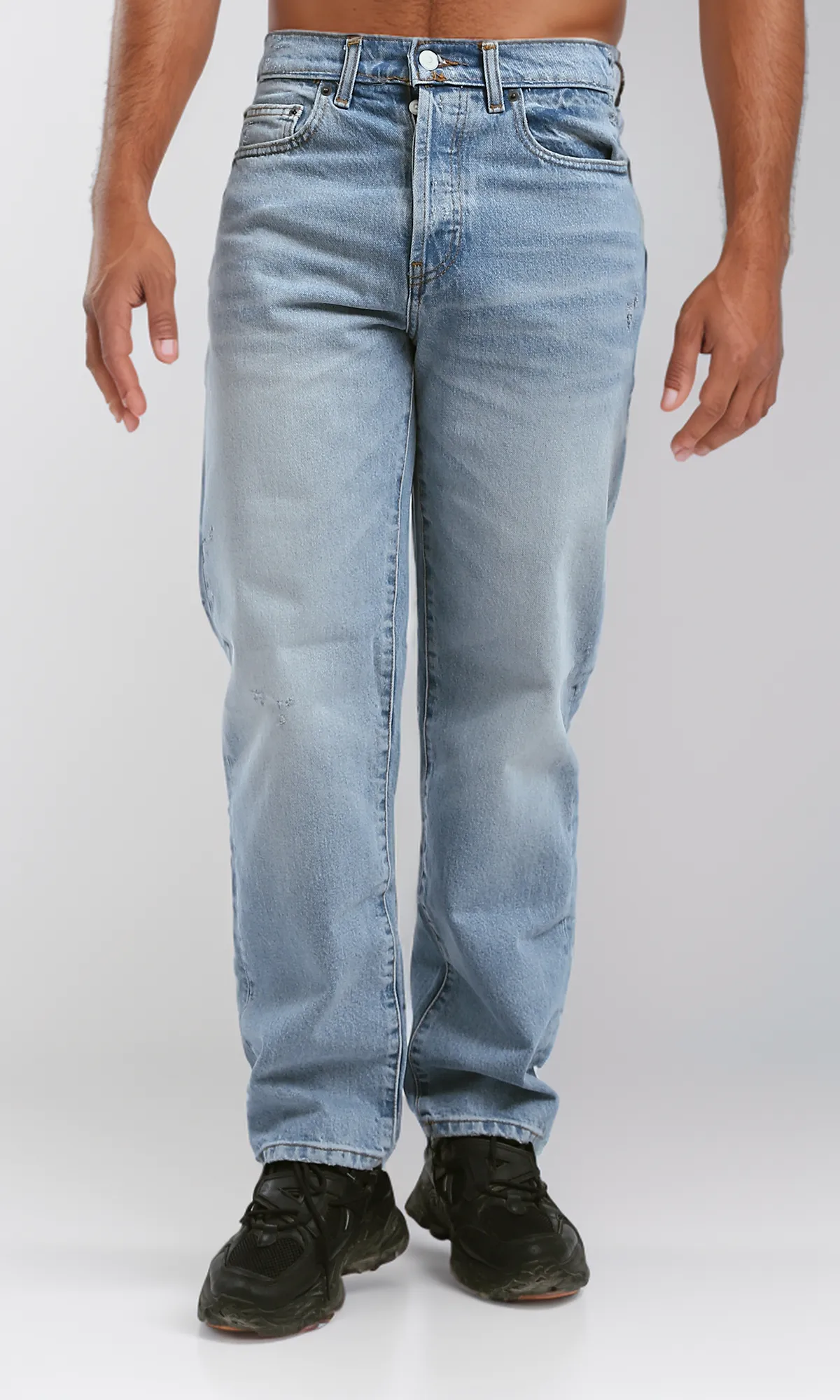 O191694 Solid Light Blue Regular Fit Jeans