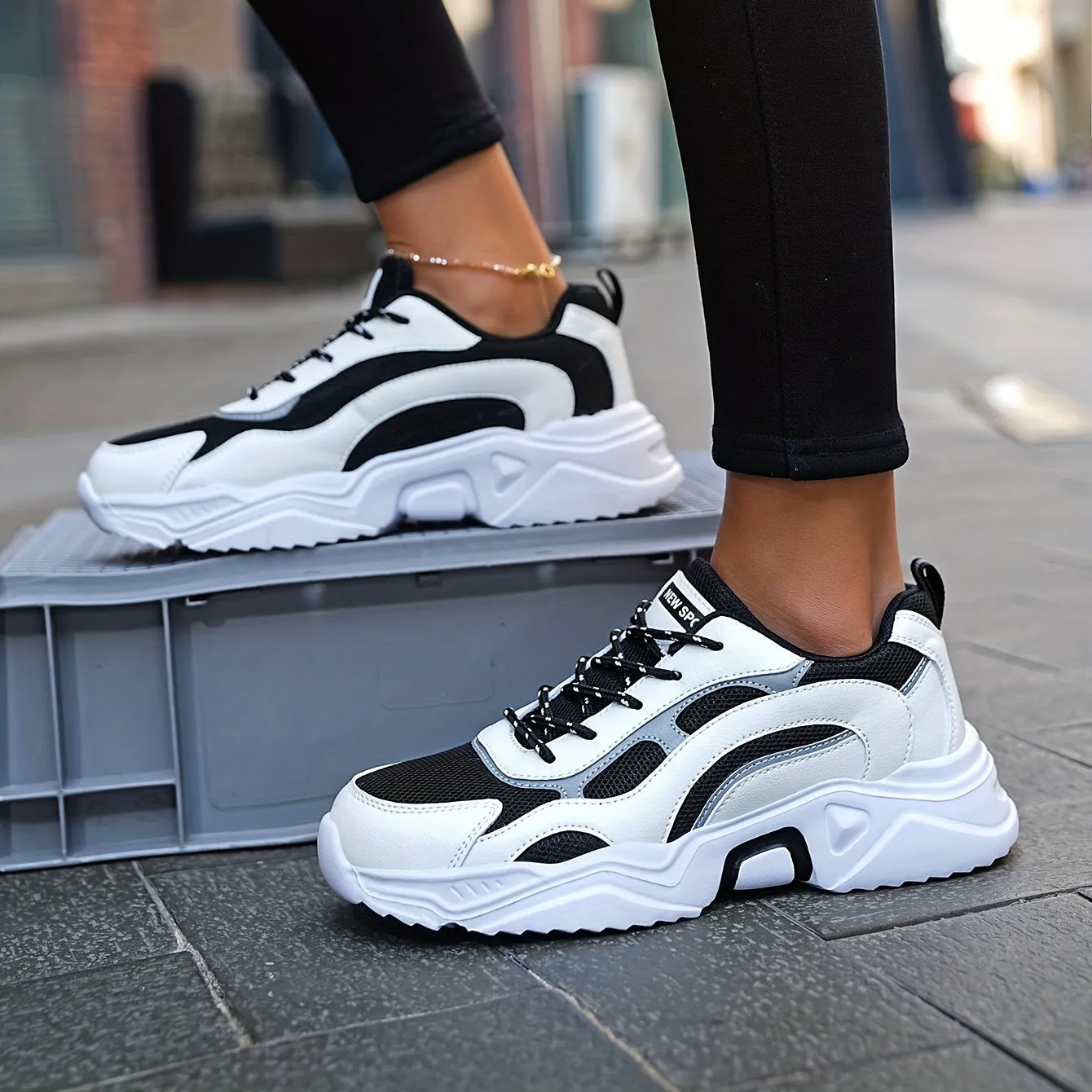 Trendy Fashion Platform Chunky Sneakers for Women | Comfortable Streetwear